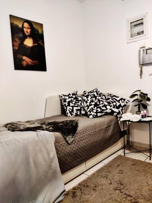 Elegant Central Studio With Balcony & 1 Gbps Fiber เทสซาโลนิกิ ภายนอก รูปภาพ